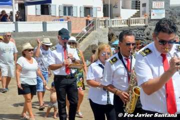 Misa y procesión terrestre-marítima de la playa de Ojos de Garza (Foto TA)